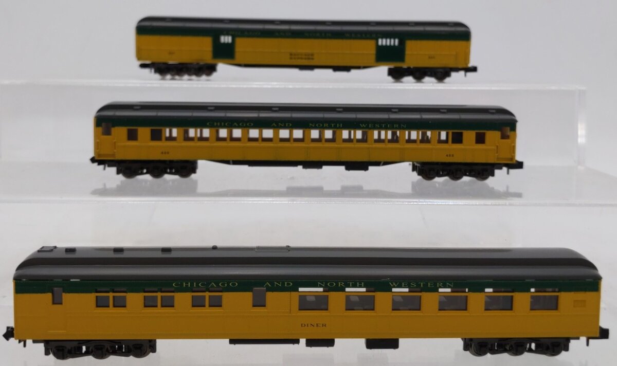 Rivarossi 0580 N Scale Chicago and North Western 3 Car Passenger Set LN/Box