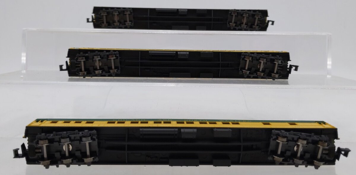 Rivarossi 0555 N Scale Chicago and North Western 3 Car Passenger Set LN/Box