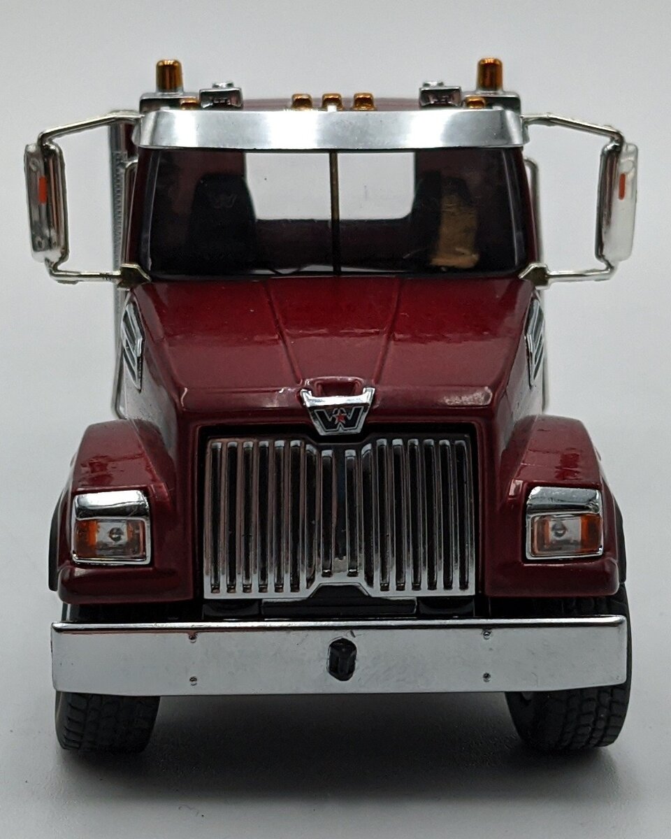 DieCast Masters 71037 1:50 Metallic Red Western Star 4700 SF Tandem Day Cab NIB