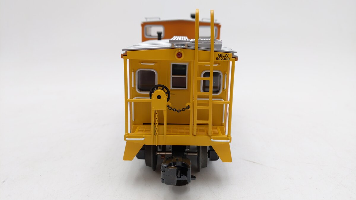 MTH 20-91100 Milwaukee Rd Extended Vision Caboose #992301 LN/Box