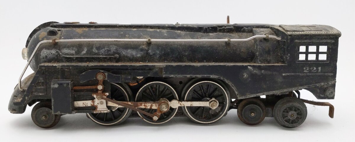 Lionel 221 Vintage O NYC Dreyfuss Gray 2-6-4 Steam Locomotive Only