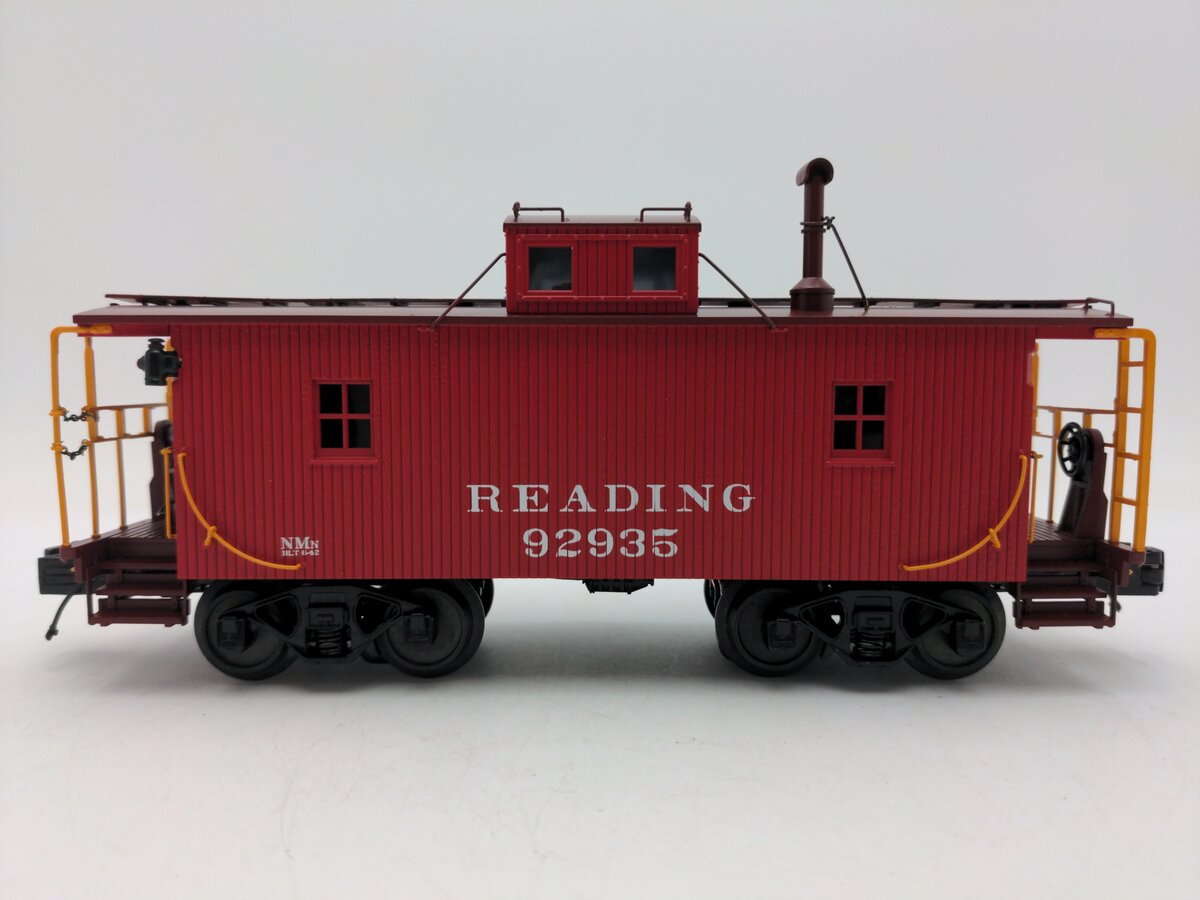 MTH 20-91303 Reading N-6b Caboose w/ Operating Signal Man