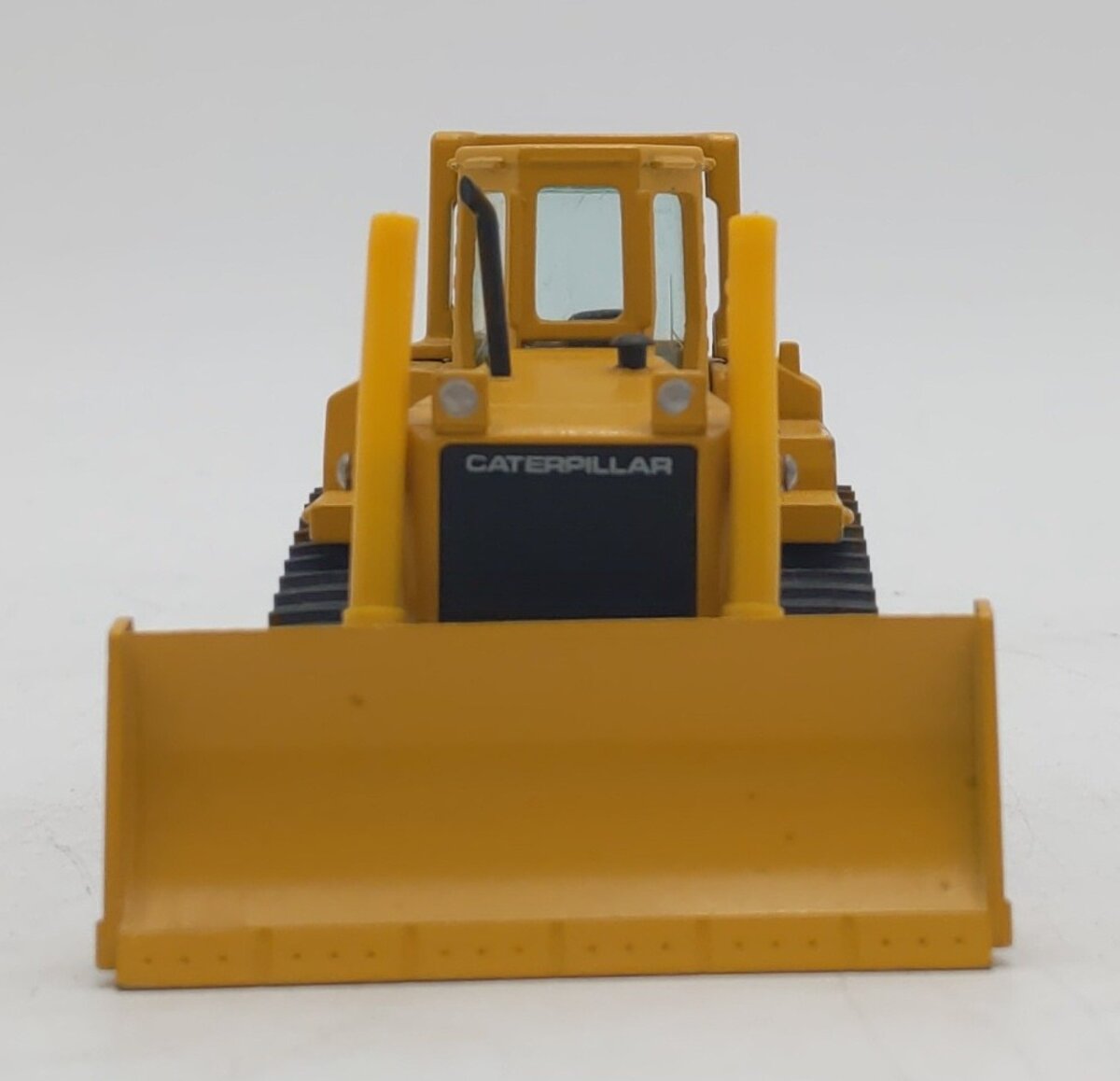 Conrad 2851 1:50 Caterpillar D6H Track-Type Tractor With Ripper EX/Box
