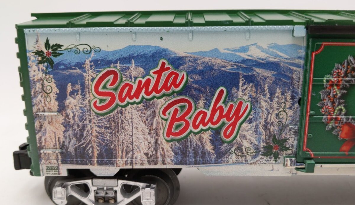 Lionel 2438360 O Gauge TrainWorld 2024 Pin Up "Santa Baby" Box Car EX/Box