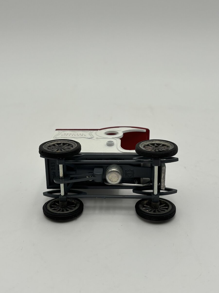 Conrad 1031 1:43 Volvo Pie Wagon 1902 EX/Box