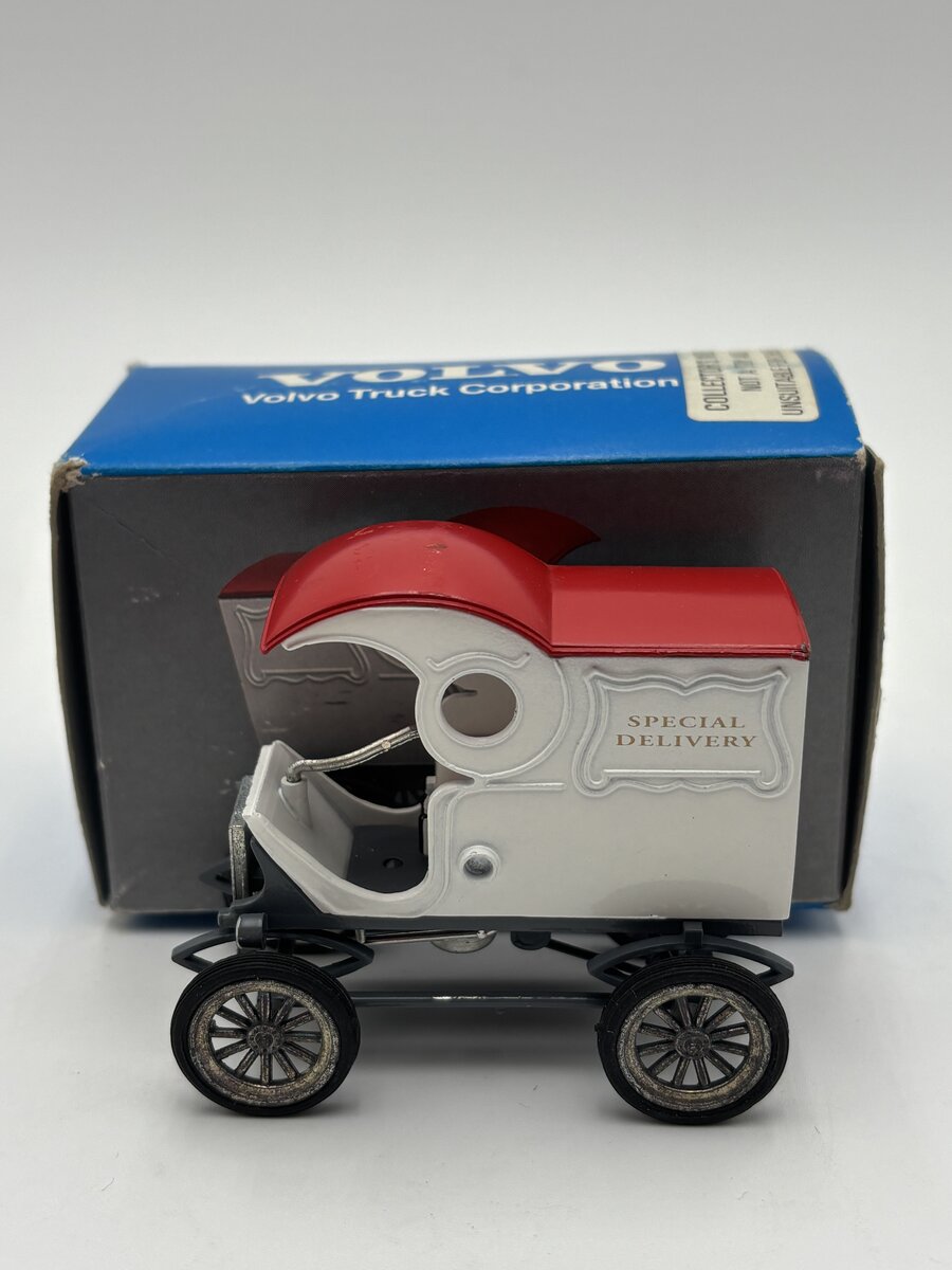 Conrad 1031 1:43 Volvo Pie Wagon 1902 EX/Box