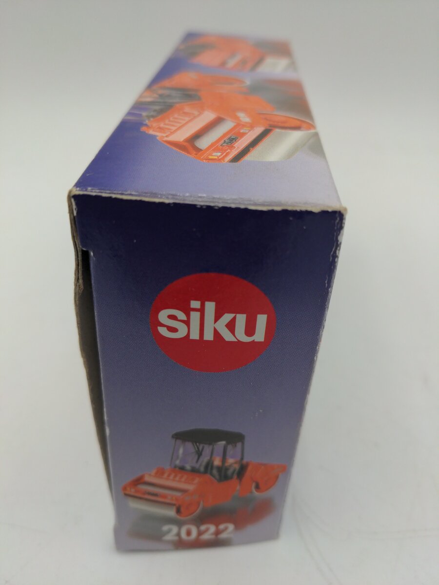 Siku 2022 1:55 Hamm HD90 Road Roller LN/Box