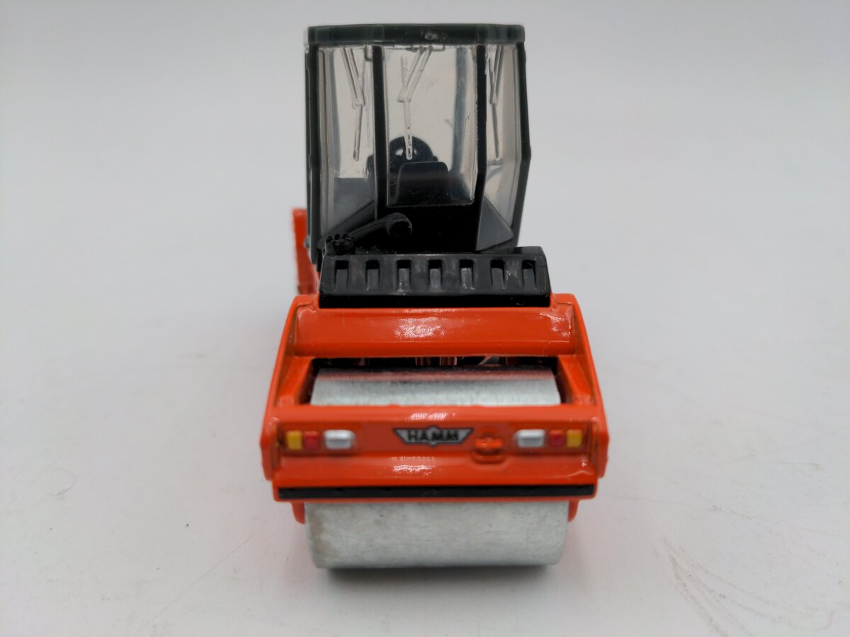 Siku 2022 1:55 Hamm HD90 Road Roller LN/Box