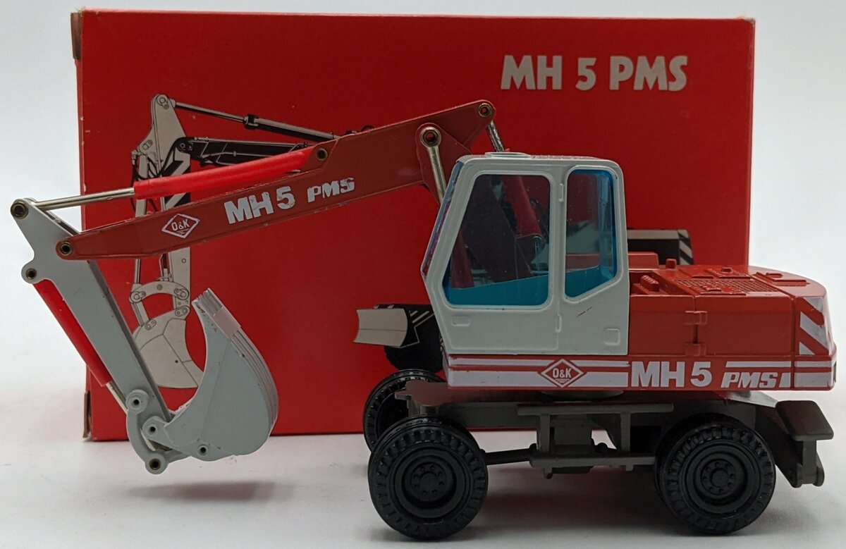 NZG 333 1:50 Scale O&K MH 5 PMS Wheel Excavator