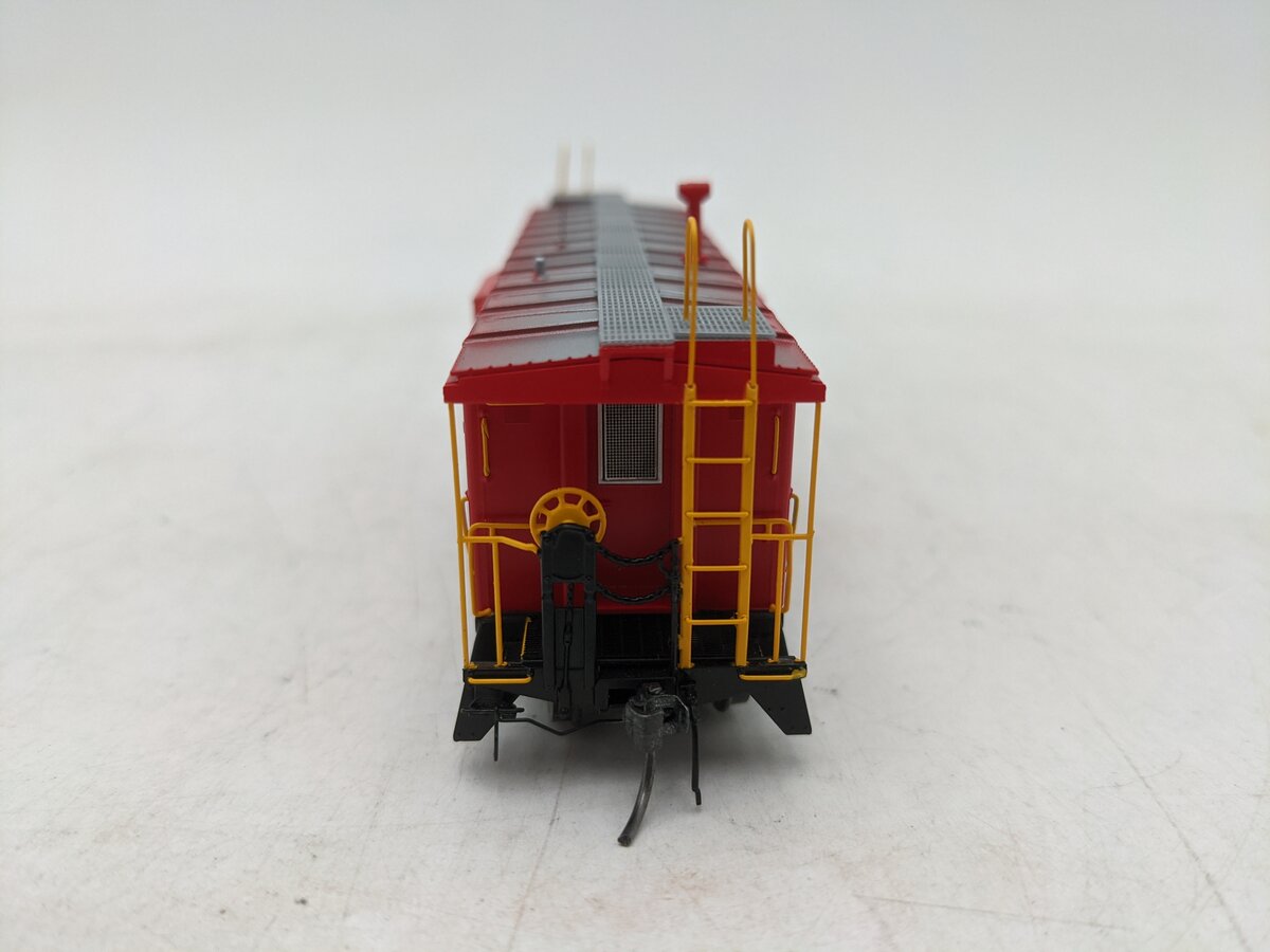 Tangent 60520-01 HO Chicago & North Western 1966 Bay Window Caboose #111000 LN/Box
