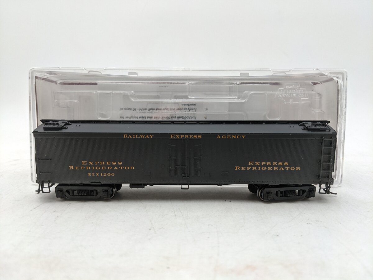 Broadway Limited 869 HO REA Wood Express Reefer Car EX/Box