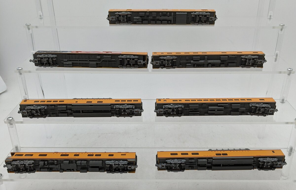 Kato 106-086 N Union Pacific Excursion Train Set (Set of 7) LN/Box