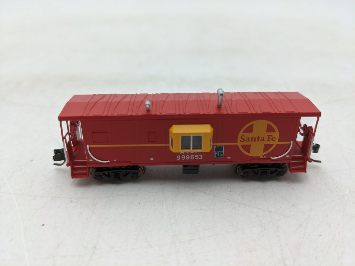 Bluford Shops 40180 N Santa Fe International Car Half-Bay Window Caboose #999653 LN/Box