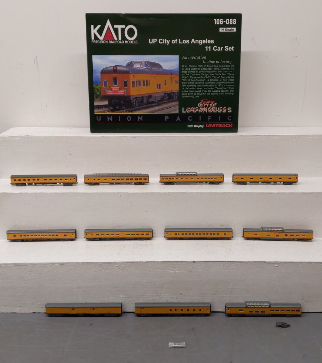 Kato 106-088 N Union Pacific City of Los Angeles Passenger Car (Set of 11) EX/Box