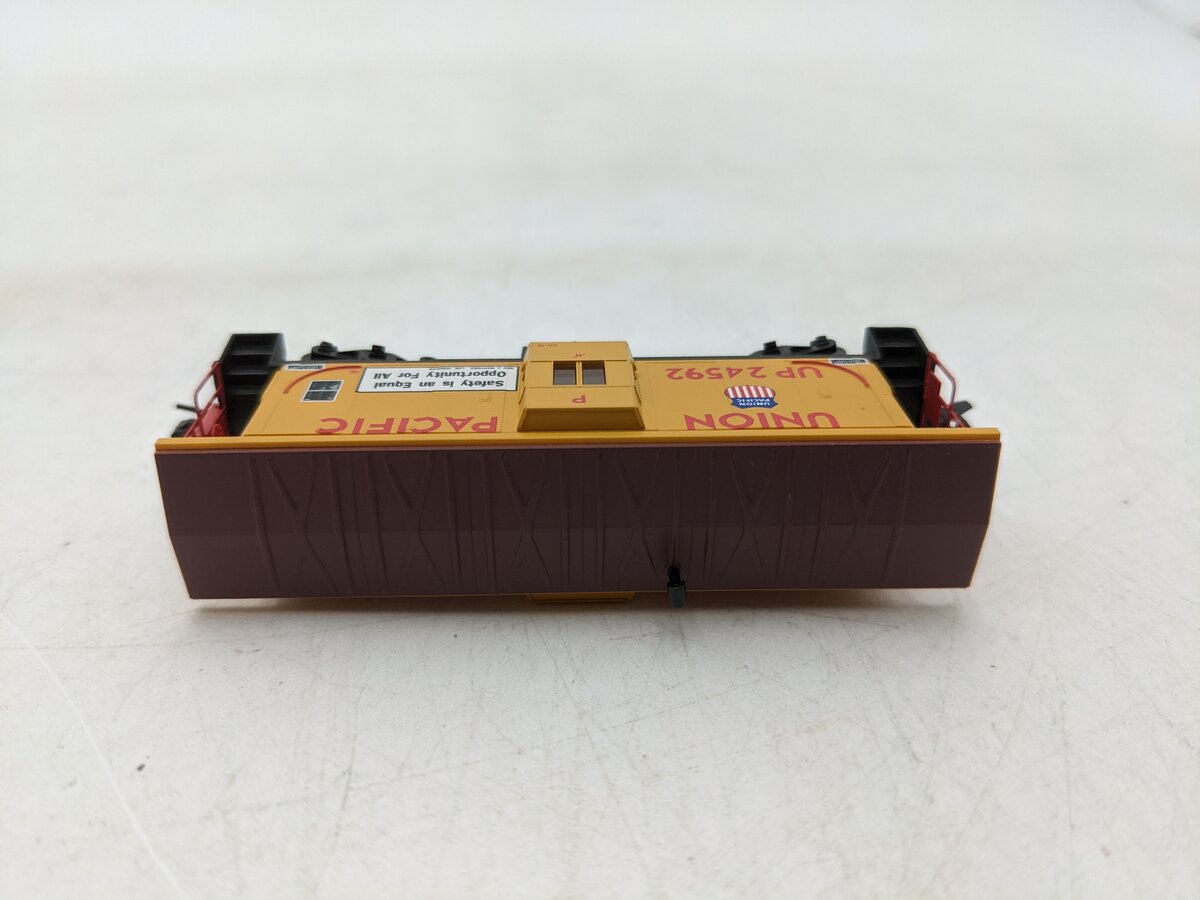 Micro-Trains 13000292 N Union Pacific CA-13 Caboose #24592 LN/Box