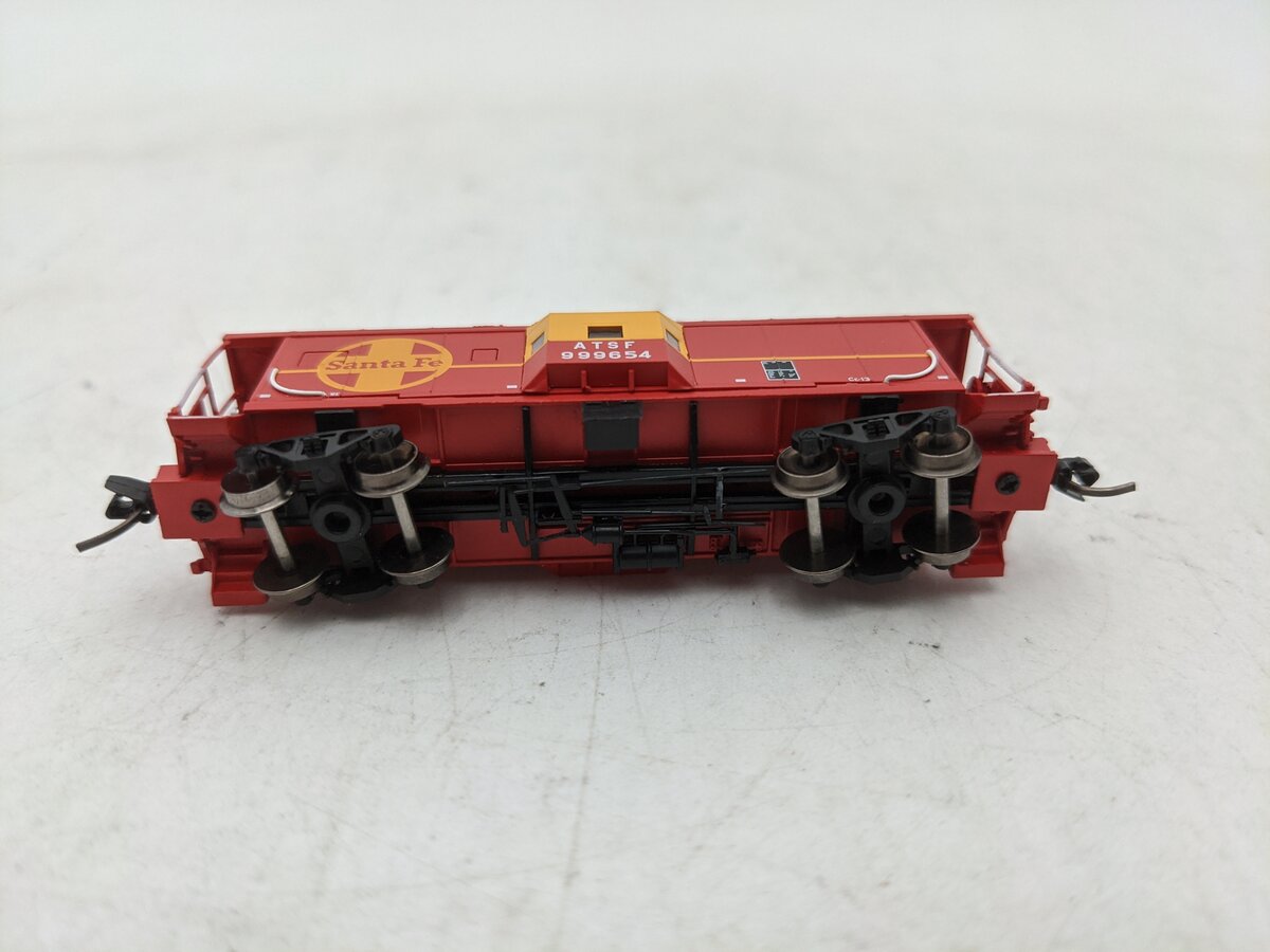 Bluford Shops 41150 N ATSF Phase 1 International Car Bay Window Caboose #999654 LN/Box