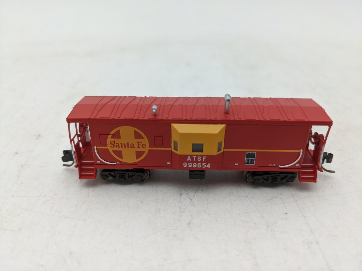 Bluford Shops 41150 N ATSF Phase 1 International Car Bay Window Caboose #999654 LN/Box