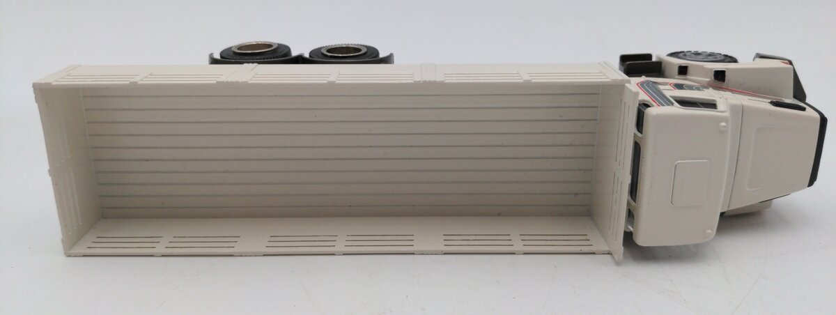 Conrad 3776 1:50 Volvo NL10 Flatbed Truck LN/Box