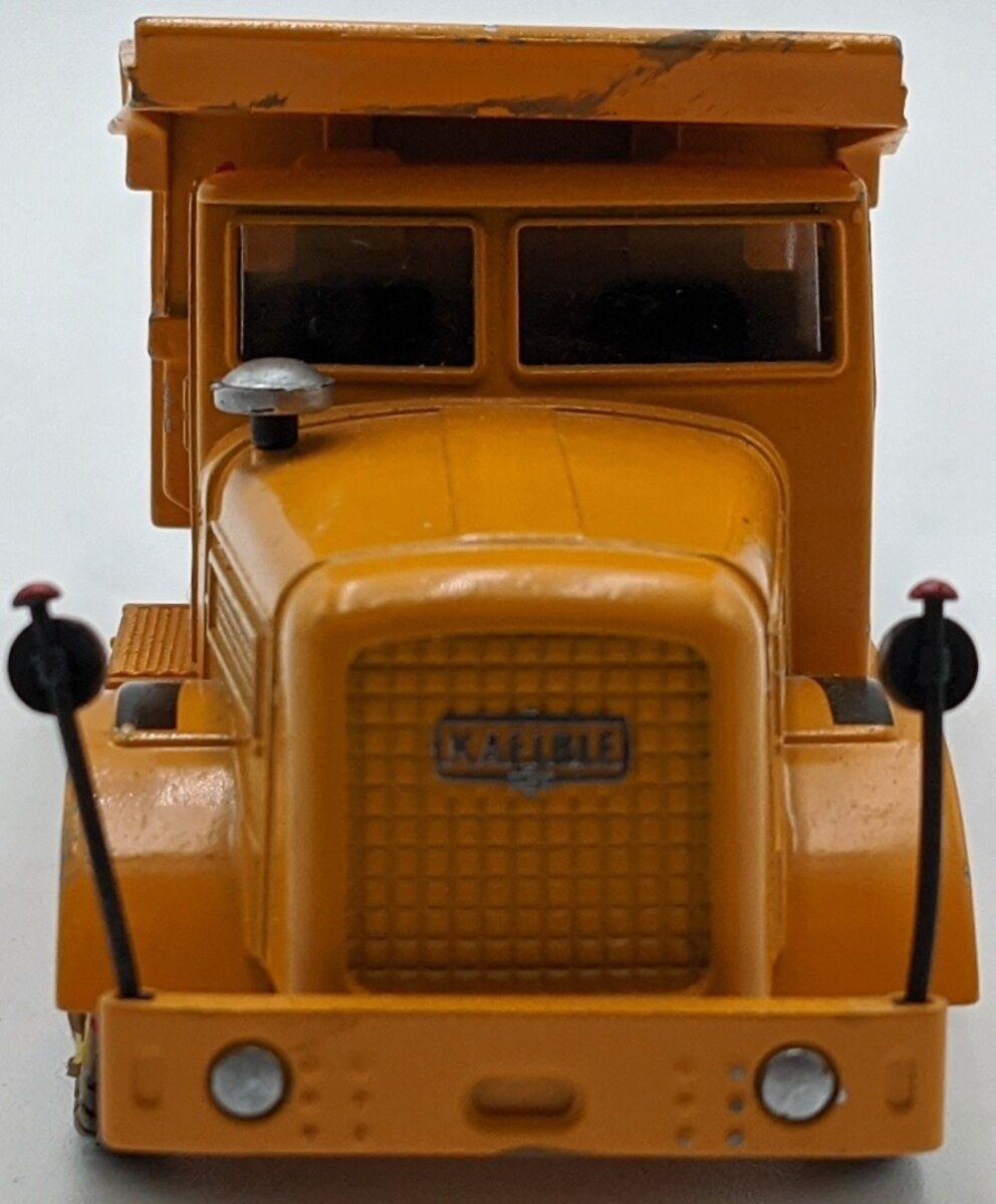 NZG 409 1:50 Kaelble KDV 22 E 8 Oldtimer Edition Dump Truck