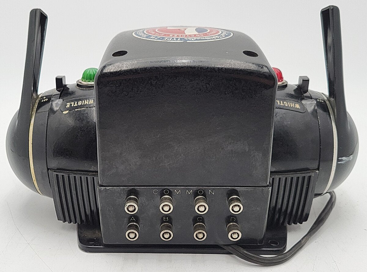 Lionel ZW Vintage O Gauge Trainmaster 275 Watt Transformer with Whistle EX