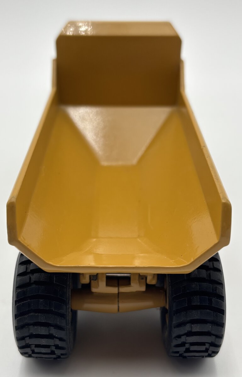 Ertl 2431 1:50 Caterpillar D350D Articulated Dump Truck EX