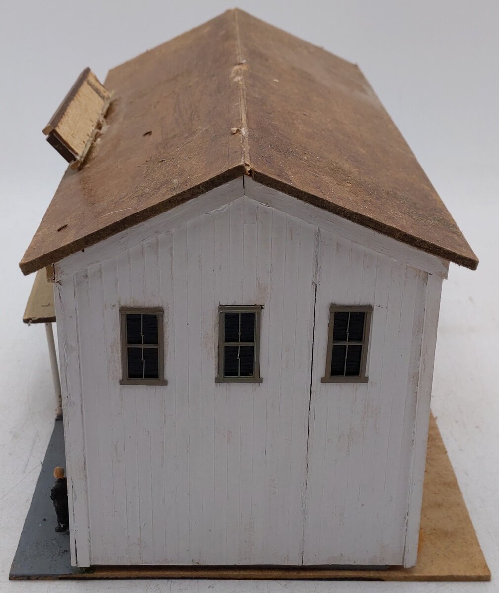 Vintage O Gauge Custom Built Owerly Hotel Layout Building