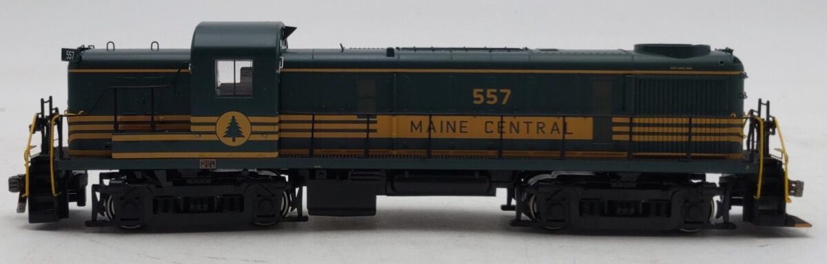 Bowser 25208 HO Maine Central ALCo RS-3 Diesel Locomotive #557 VG/Box