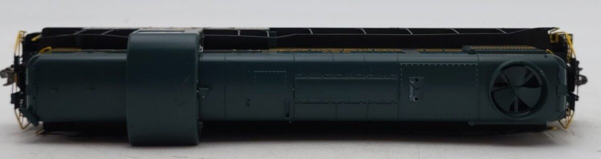 Bowser 25208 HO Maine Central ALCo RS-3 Diesel Locomotive #557 VG/Box