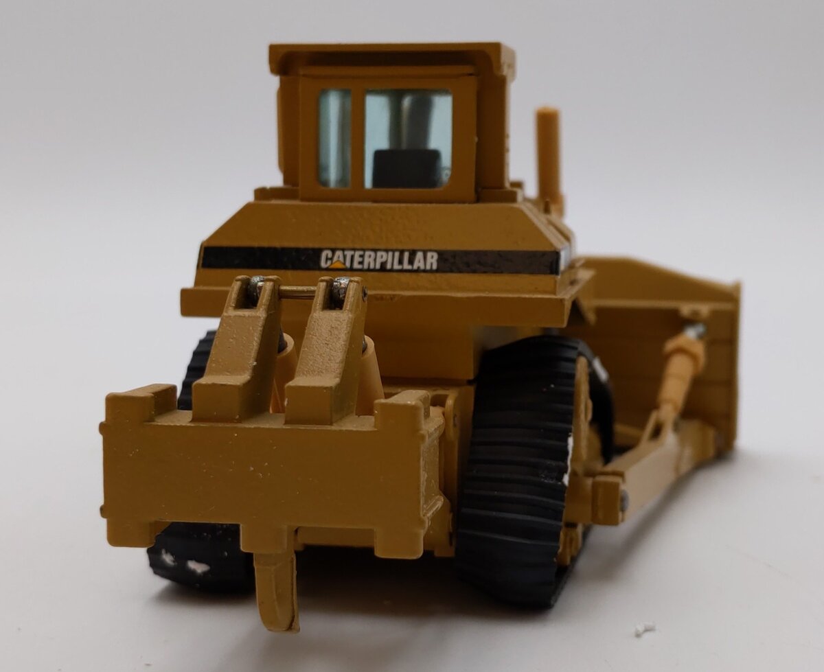 NZG Modelle 1:50 Scale Caterpillar D9R Track-Type Tractor LN/Box