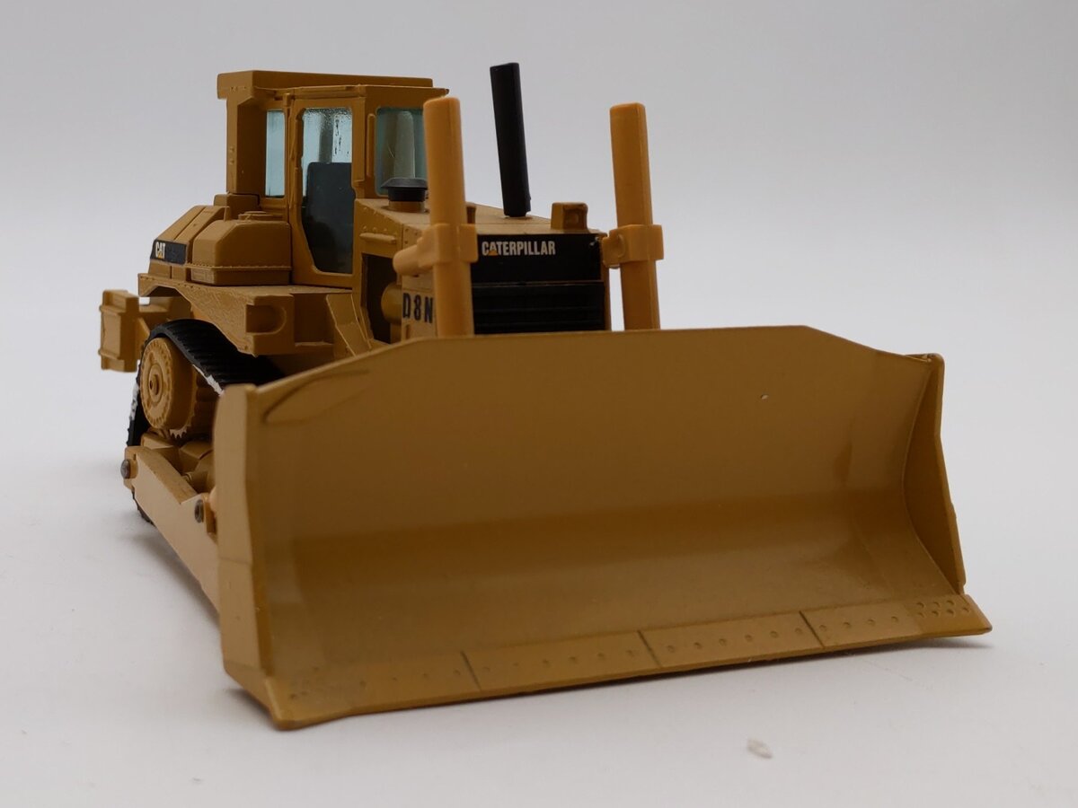 NZG Modelle 1:50 Scale Caterpillar D9R Track-Type Tractor LN/Box
