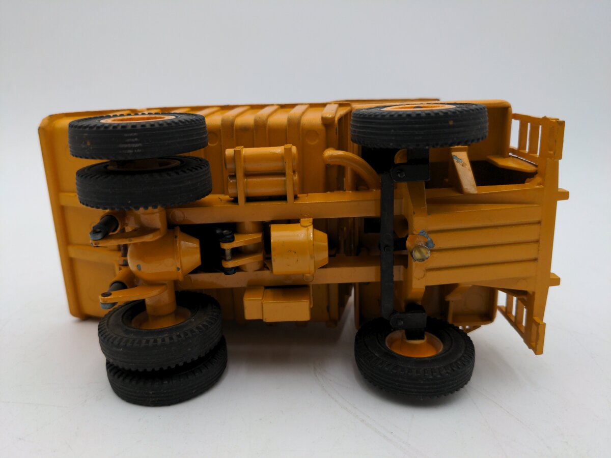 NZG 276 1:50 Scale Diecast CAT 769B Off Road Dump Truck EX/Box