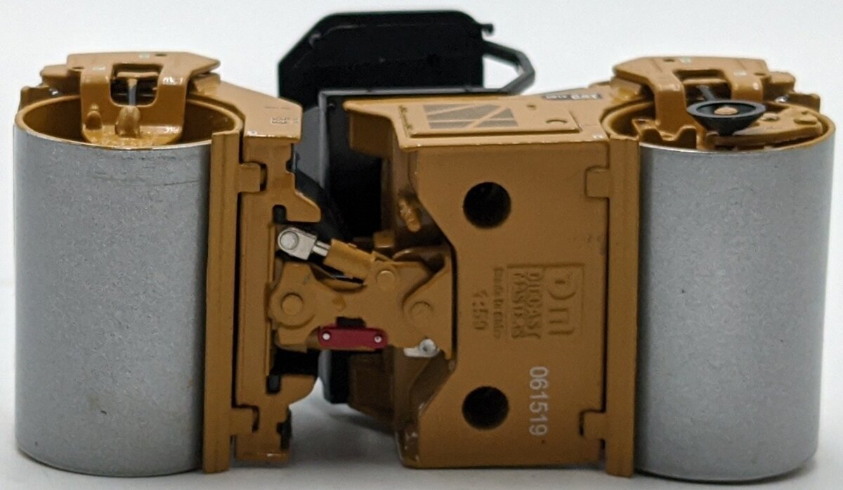 Diecast Masters 85594 1:50 Caterpillar CB-13 Tandem Vibratory Roller with ROPS