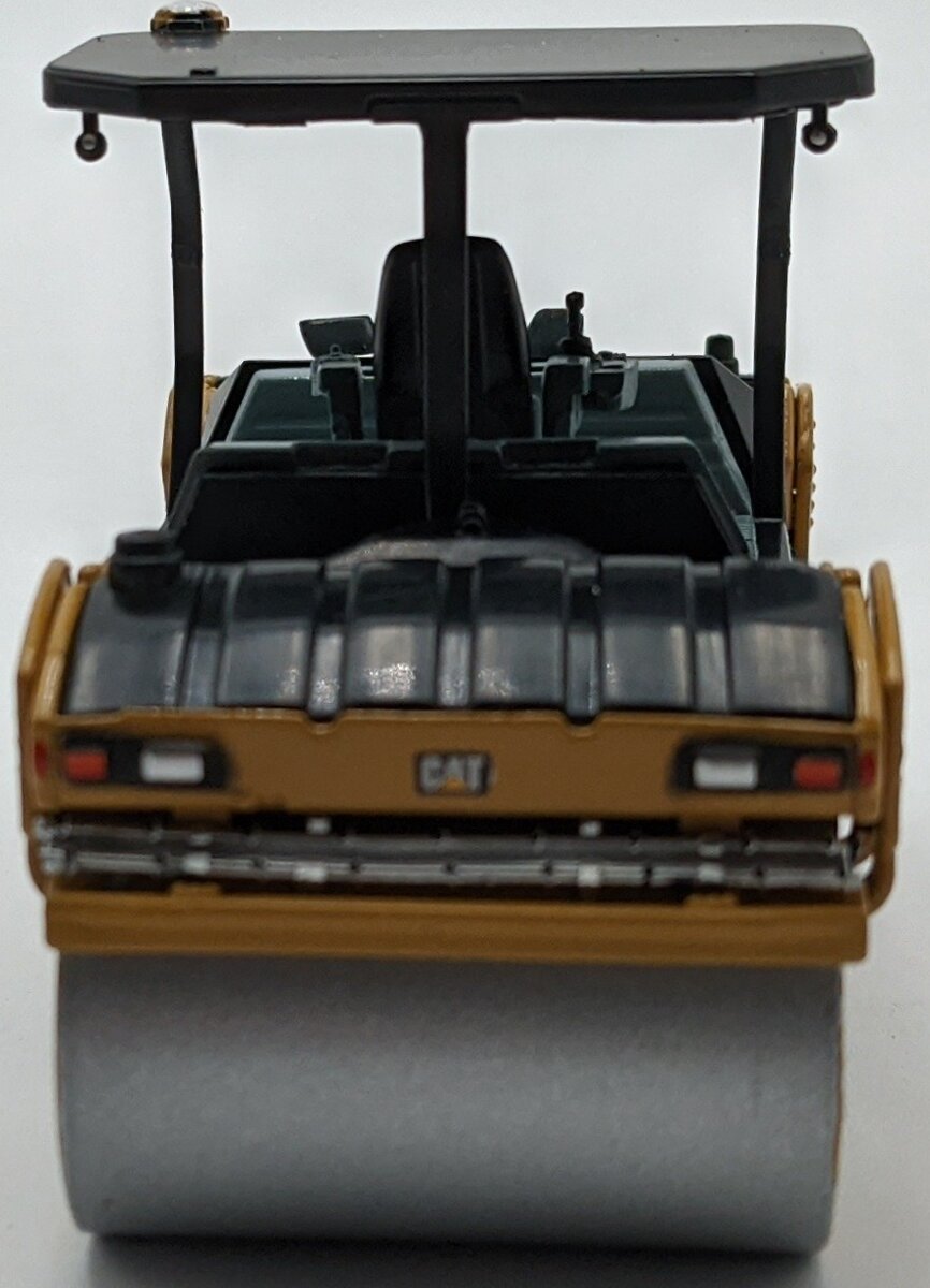 Diecast Masters 85594 1:50 Caterpillar CB-13 Tandem Vibratory Roller with ROPS