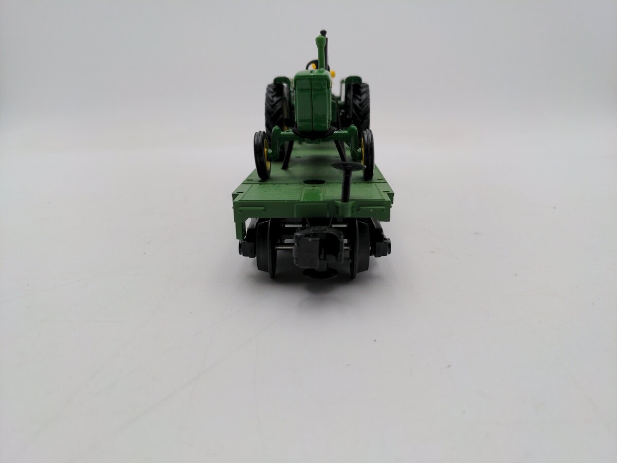 MTH 30-7027A O Gauge John Deere Flatcar #40101 w/4010 Tractors EX/Box