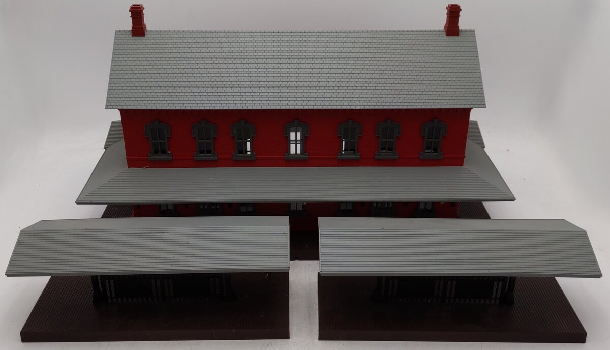 MTH 30-9014 O Gauge Red Stone Passenger Station with 2 Platforms/Box