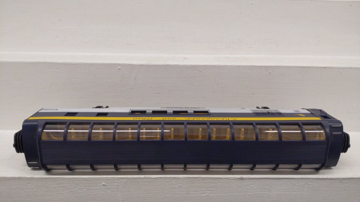 MTH 30-67007 O Gauge Chesapeake & Ohio Vista Dome Car VG/Box