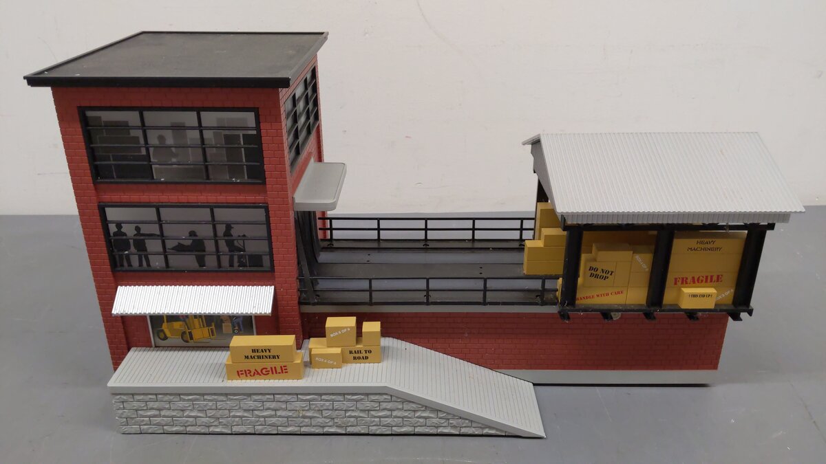MTH 30-9110 O Gauge Operating Transfer Dock VG/Box