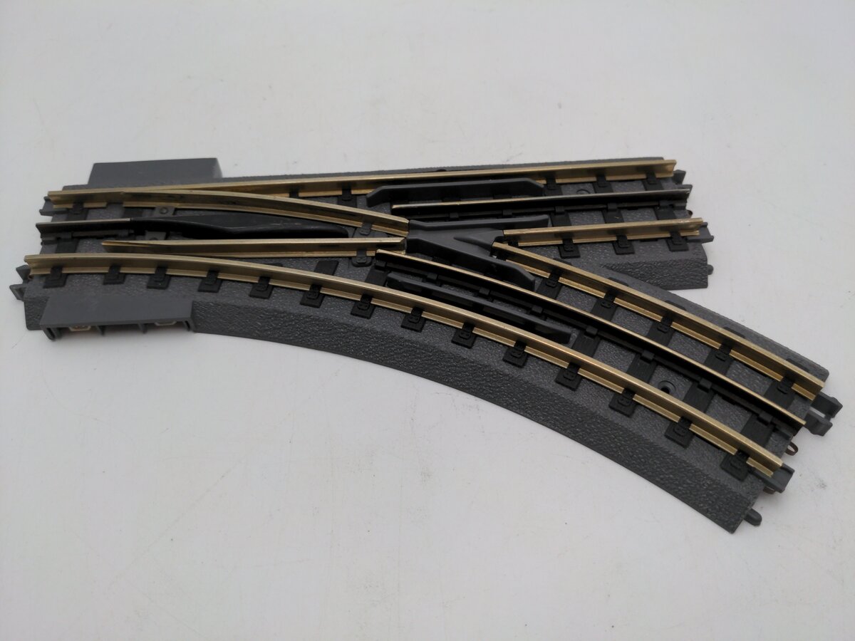 MTH 40-1004 O31 RealTrax Nickel Silver Right Hand Remote Switch Turnout VG