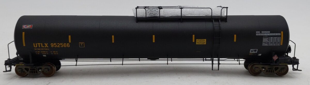 Athearn 96412 HO Scale UTLX 33,900 Gallon LPG Early Tank Car #952566