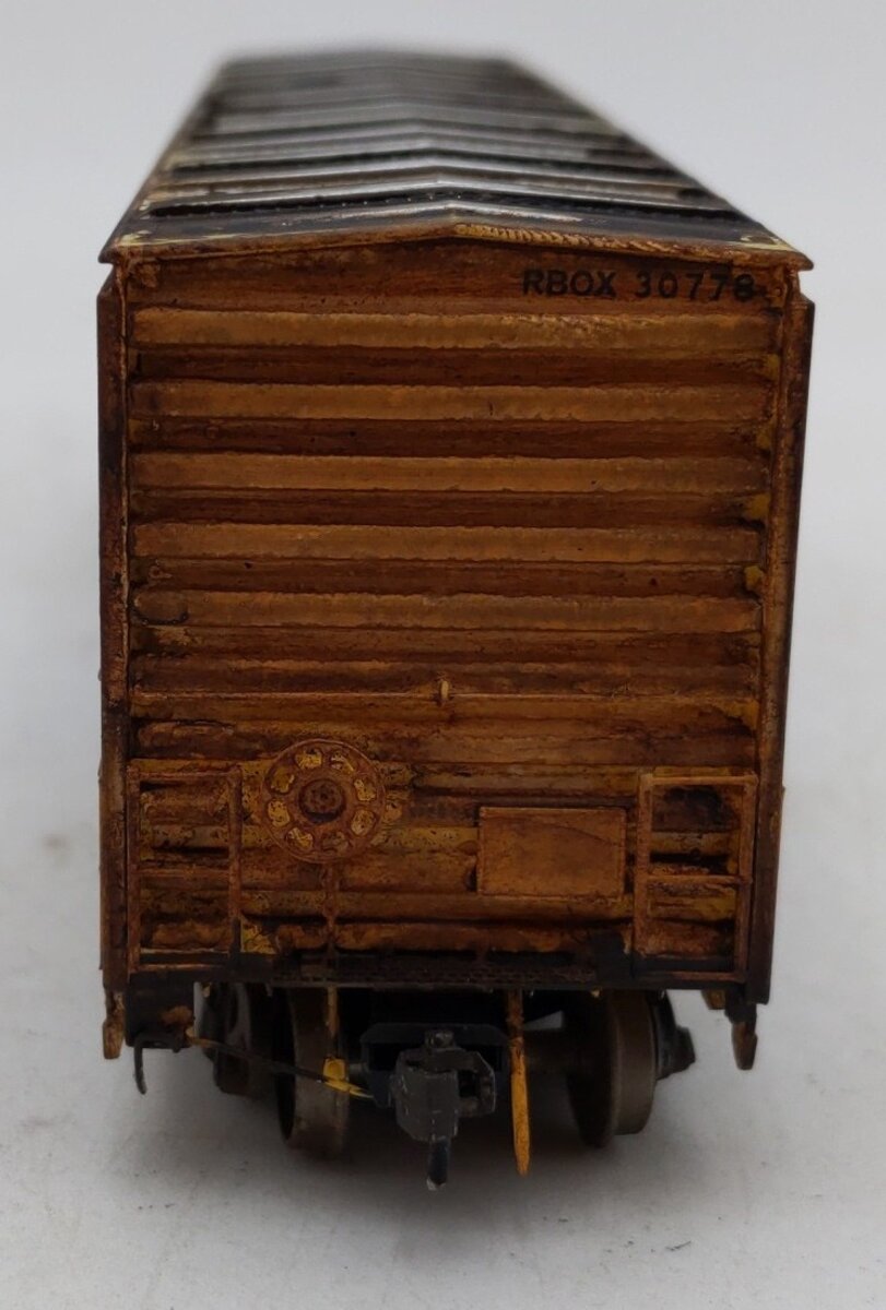 InterMountain HO Scale Custom Weathered Railbox Combo Door Boxcar #30778