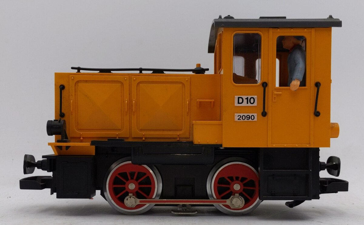 LGB 2090 G Scale D10 0-4-0 Diesel Switcher #2090 EX