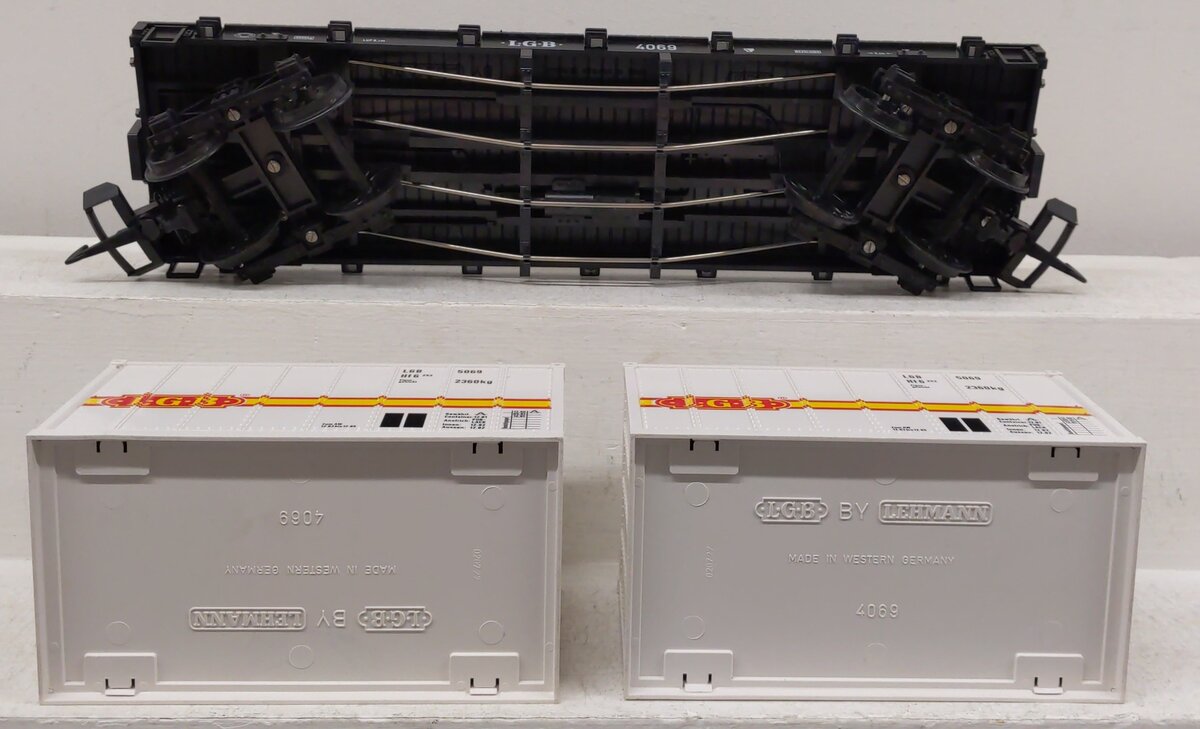 LGB 4069 G Scale Flatcar with 2 White LGB Containers EX/Box