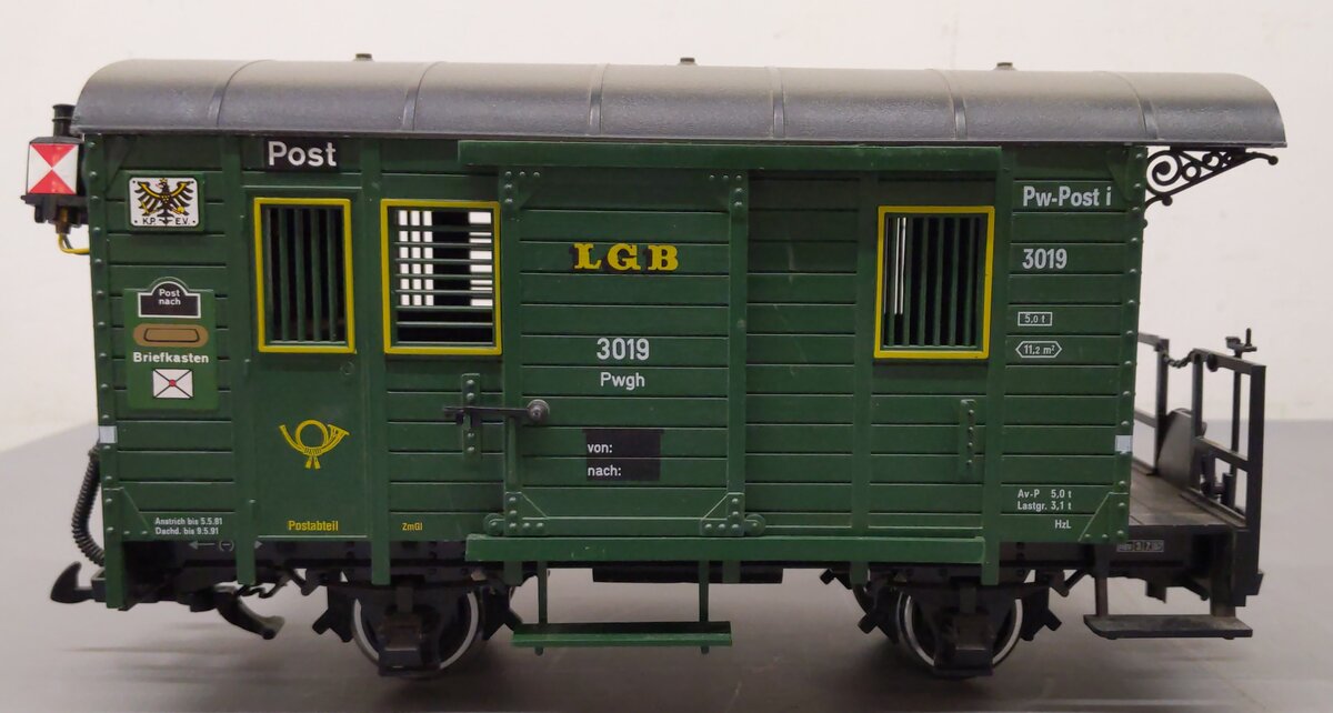 LGB 3019 G Scale Mail Post Car with Lights (Metal Wheels) EX/Box