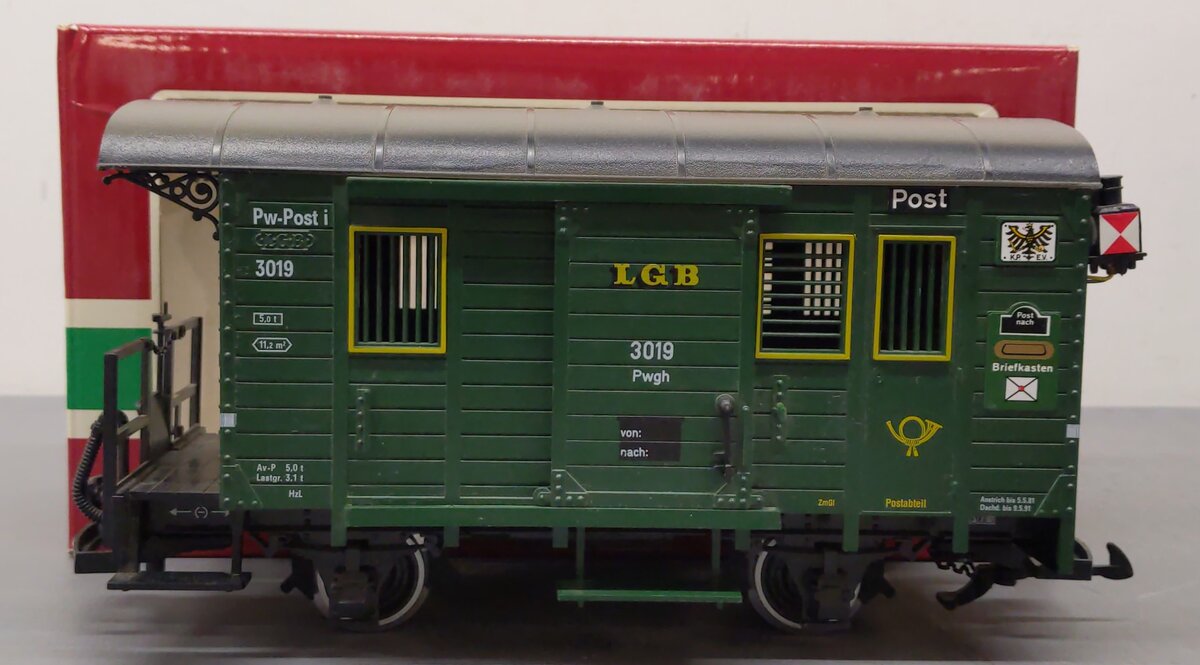 LGB 3019 G Scale Mail Post Car with Lights (Metal Wheels) EX/Box