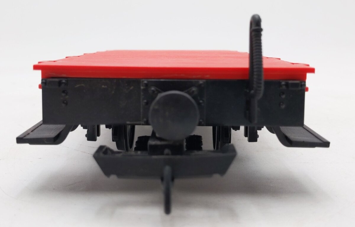 LGB 94060 G Gauge LGB Short Flat Car W/ Stakes EX/Box