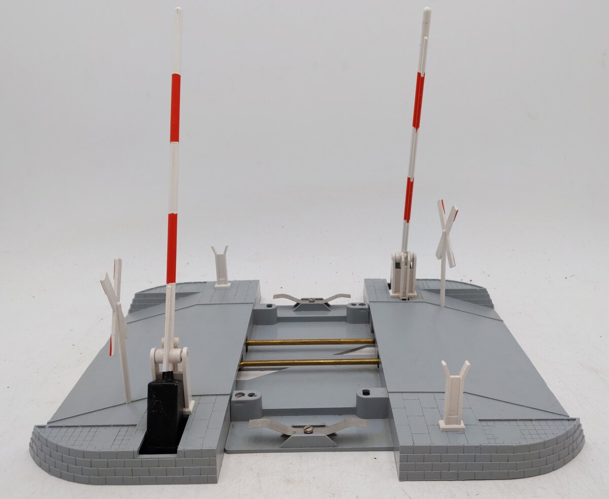 LGB 5065 G Scale Operating Crossing Gate Set EX/Box