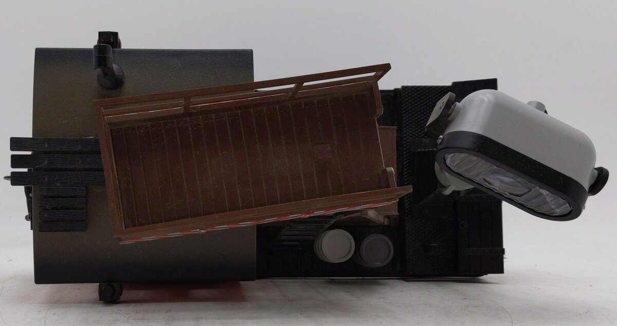 LGB 4049 G Scale Operating Searchlight Car w/ Metal Wheels EX