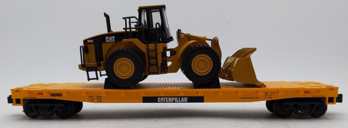 MTH 20-98359 O Gauge Caterpillar Flat Car with Loader EX/Box
