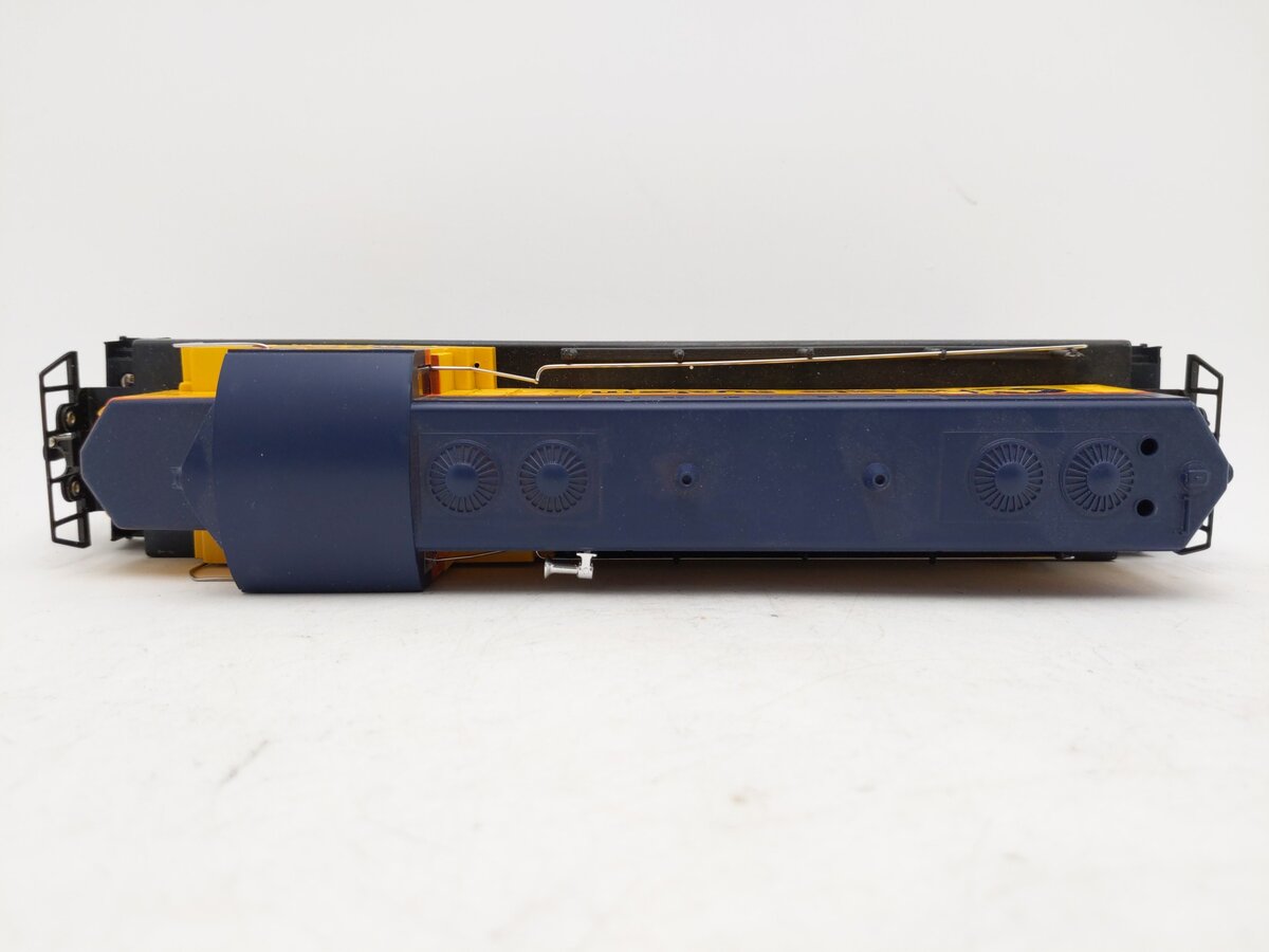 Lionel 6-8463 O Gauge Chessie System GP20 Diesel Engine EX/Box