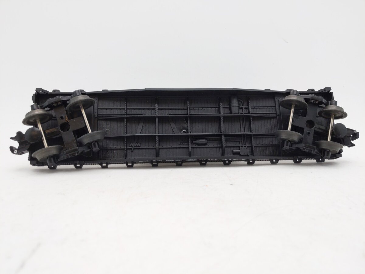 Lionel 6-17538 O Gauge New York Central Flatcar w/Castrol Ford Tow Truck EX/Box